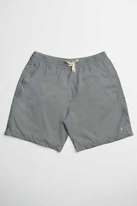SHORT LONGO PLUS SIZE EVIDENTE