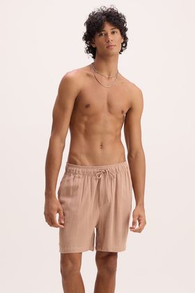 SHORT VOLEY DIFERENCIADO LOCALIZAR